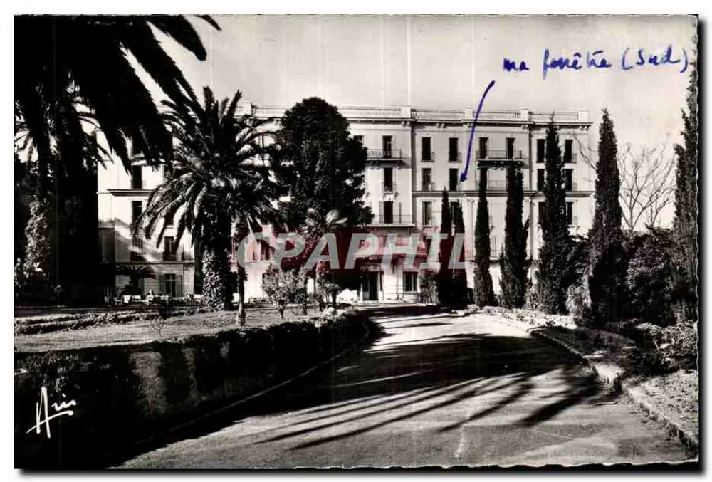 Gasthaus — Hyères-les-Palmiers — Hotel Châteaubriand - Vorderseite