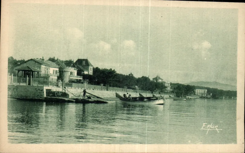 Hyères-les-Palmiers — Die Bucht — Verlag Vital Librairie-Journaux - Vorderseite