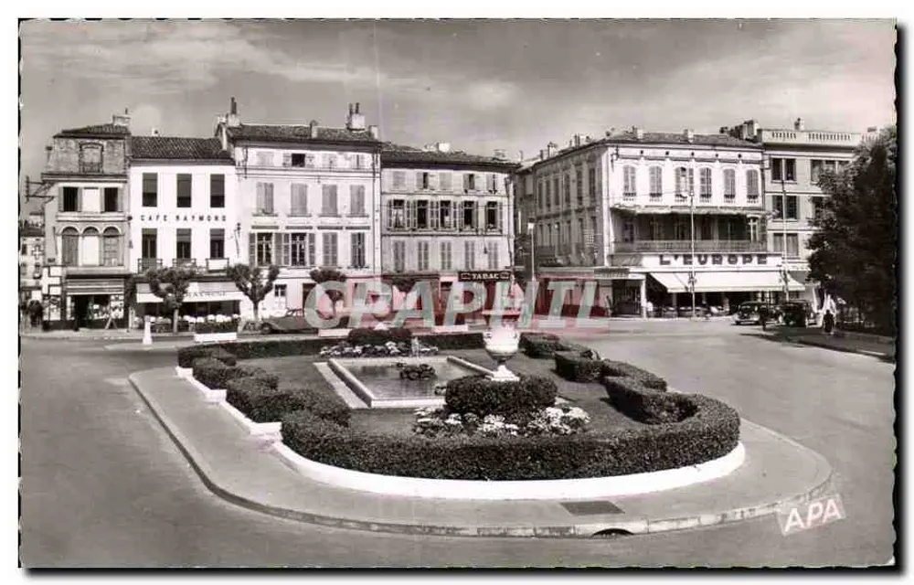 Place de la Préfecture — Montauban — éditeur APA - Frente