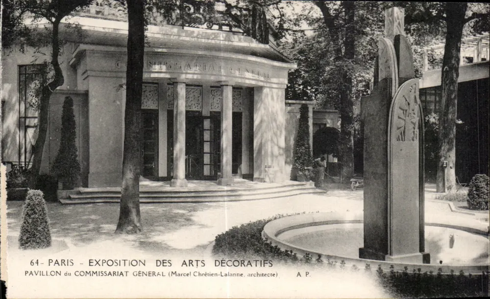 Paris - Exposition des Arts Décoratifs - Pavillon der Generalkommission — Marcel Chrétien-Lalanne, Architekt - Vorderseite