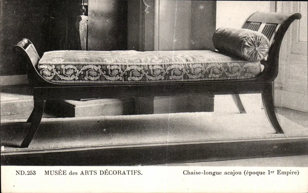 Mahagoni-Liegebett — Zeit des ersten Kaiserreichs — Musée des Arts Décoratifs, ND.253 - Vorderseite