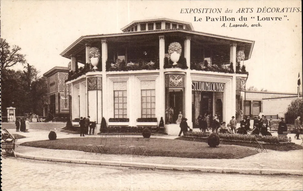 Ausstellung der Dekorativen Künste — Das Pavillon des "Louvre" — A. Laprade, Architekt - Vorderseite