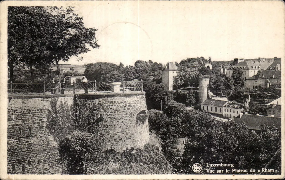 Luxemburg — Aussicht auf den Plateau du Rham — unbekannter Verlag, Seriennummer nicht sichtbar - Vorderseite
