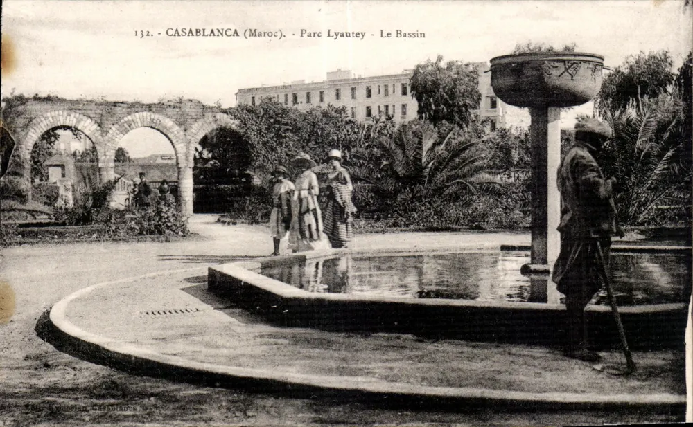 Casablanca (Marokko) - Parc Lyautey - Le Bassin — Verlag: Cie. Géodérian, Casablanca, n° 132 - Vorderseite