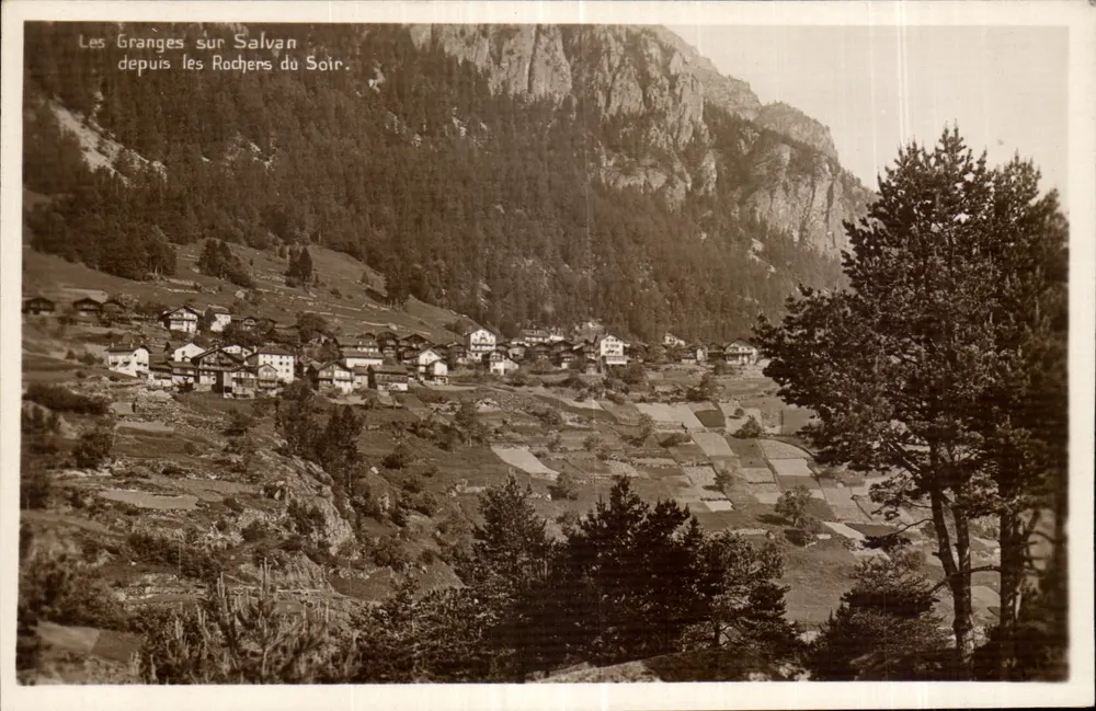 Les Granges sur Salvan — vista desde os Rochers du Soir — Edição Art. Perronchet, Lausanne. - Frente
