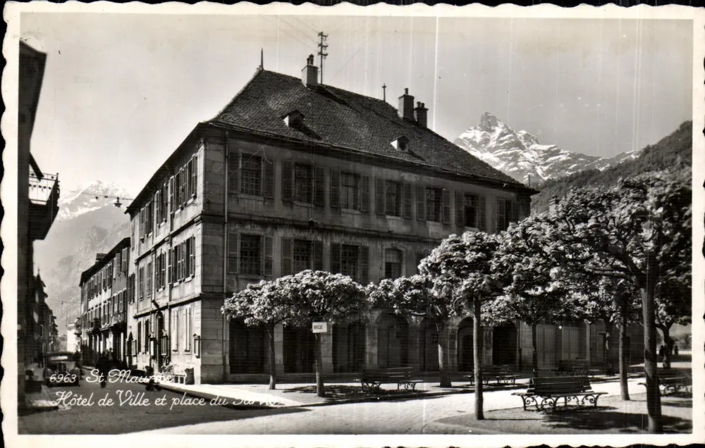 San Maurizio — Palazzo Comunale e Piazza del Giardino — Perrochel, n°6963 - Recto