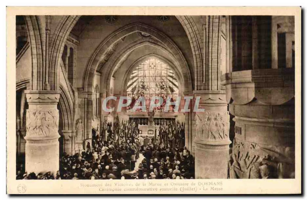 Denkmal der Schlachten der Marne und Ossuar von Dormans — Jahresgedenkfeier (Juli) — Die Messe - Vorderseite