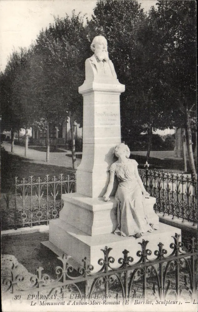 Épernay — Der Auban-Moët-Monument — E. Bartias, Bildhauer - Vorderseite