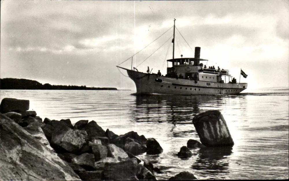 Dampfschiff auf dem Balaton — Hargita, Verleger: Képzenővészek, Nr. F 1001/11/563 - Vorderseite