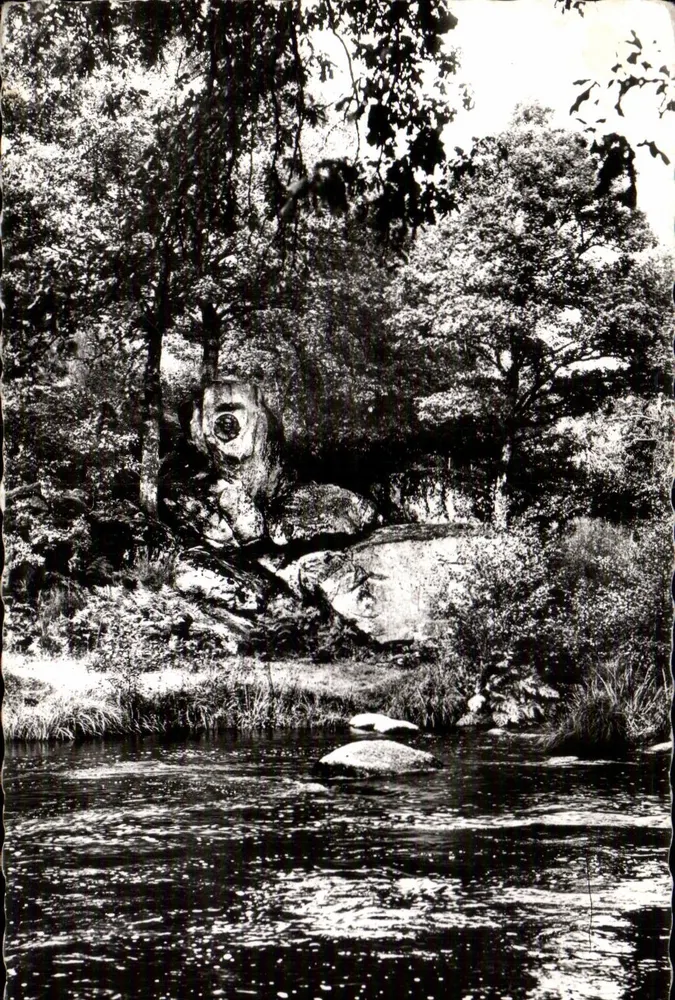 Saint-Junien — O Limousin Pitoresco — Editora: Coleção FANOU - LIMOGES - Frente