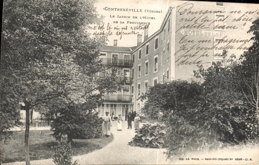 Contrexéville (Vosges) — Ansicht des Gartens des Hôtel de la Providence — Imp. Ad. Weick, Saint-Dié, N° 4586 - Vorderseite