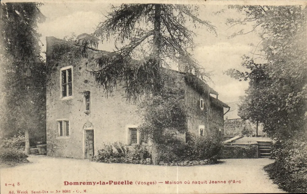 Domremy-la-Pucelle (Vosges) — Haus, in dem Jeanne d'Arc geboren wurde - Vorderseite