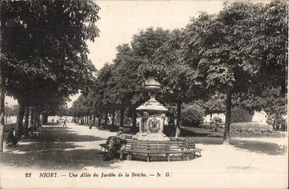 Niori — Ein Weg im Garten von la Brèche — N. G. - Vorderseite