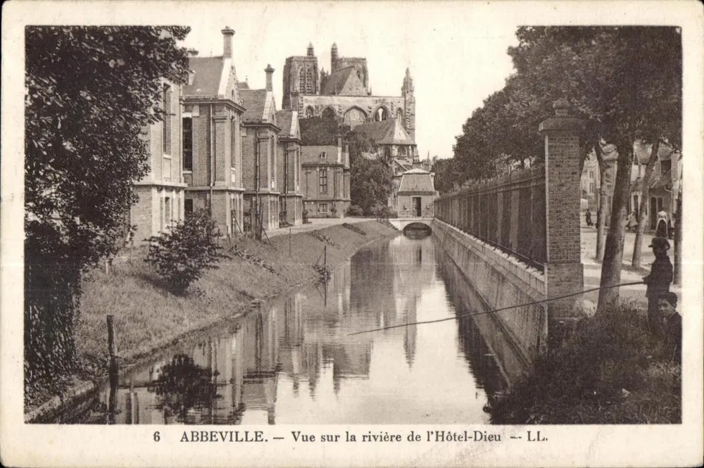 Abbeville — Blick auf den Fluss des Hôtel-Dieu — LL. - Vorderseite
