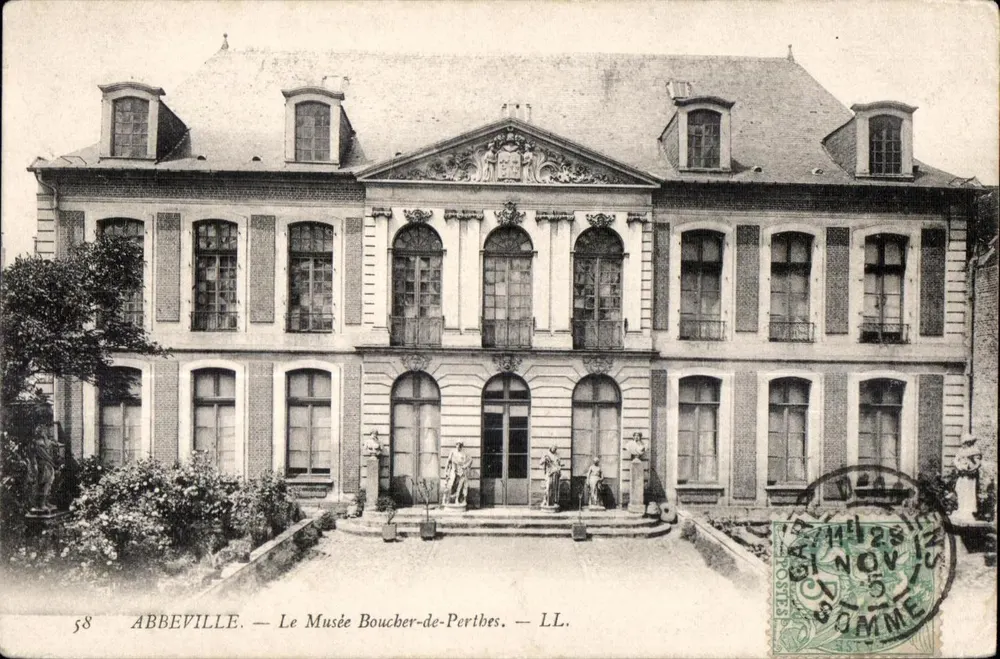 Abbeville — O Museu Boucher-de-Perthes — LL. n°58 - Frente