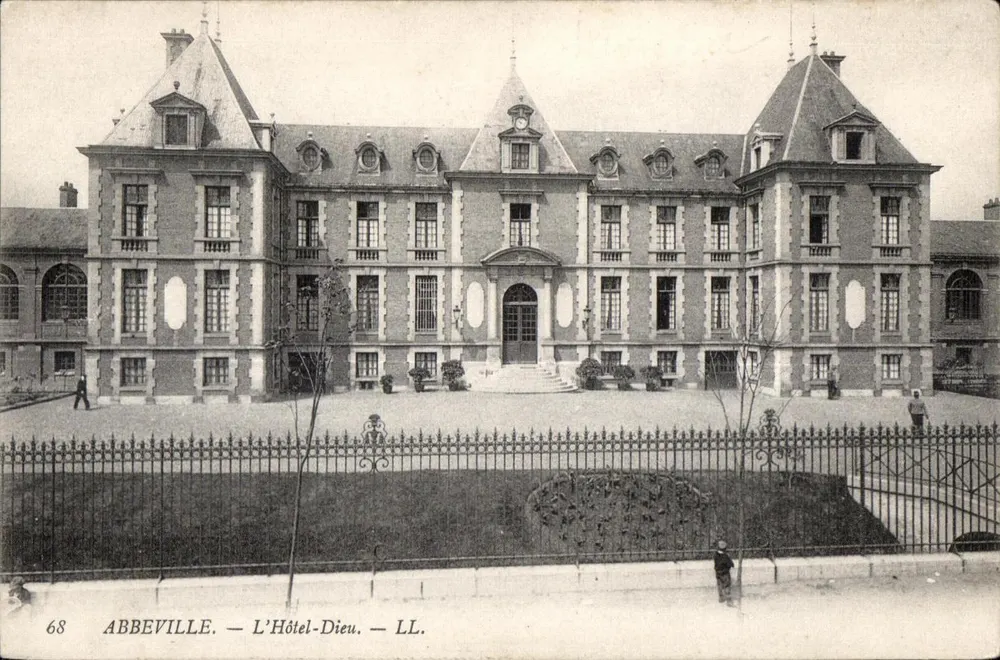 Abbeville — O Hôtel-Dieu — LL. — n°68 - Frente
