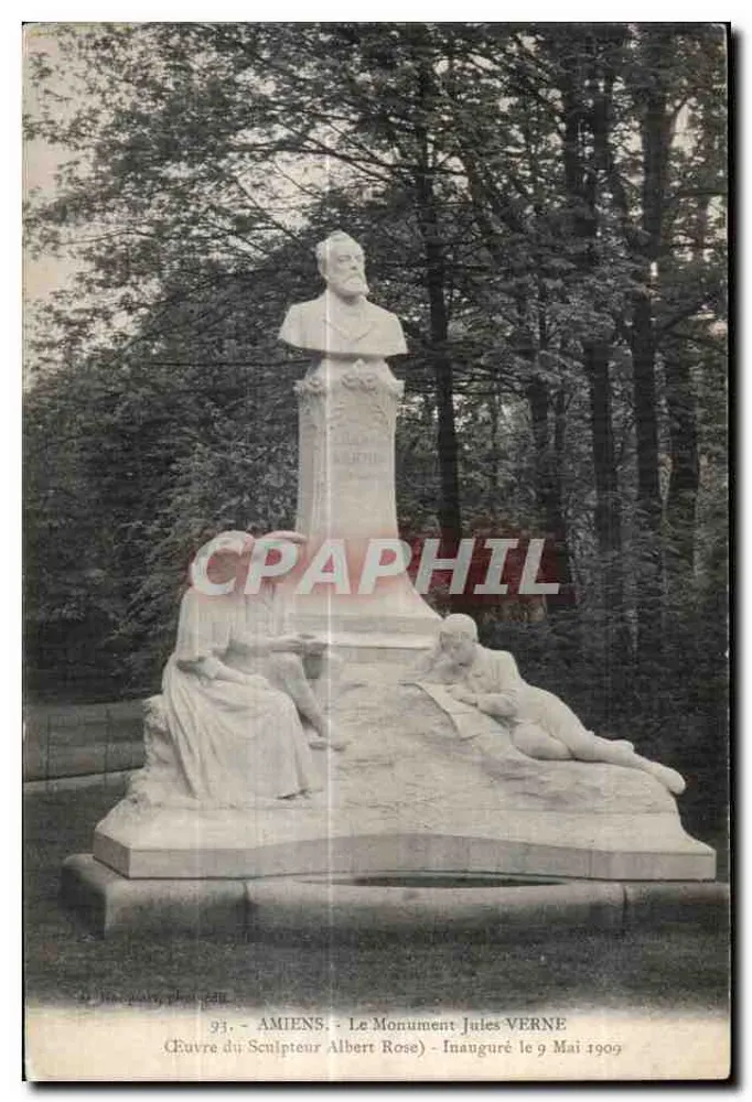 Amiens - O Monumento Jules Verne - Obra do Escultor Albert Rose - Inaugurado em 9 de Maio de 1909 - Frente