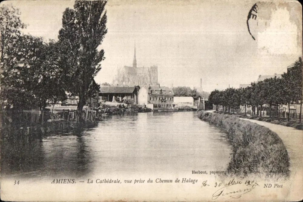 AMIENS — Die Kathedrale, Ansicht vom Kanalweg — Herbout, Papierhändler, 10, Rue de Voyon — ND Phot - Vorderseite