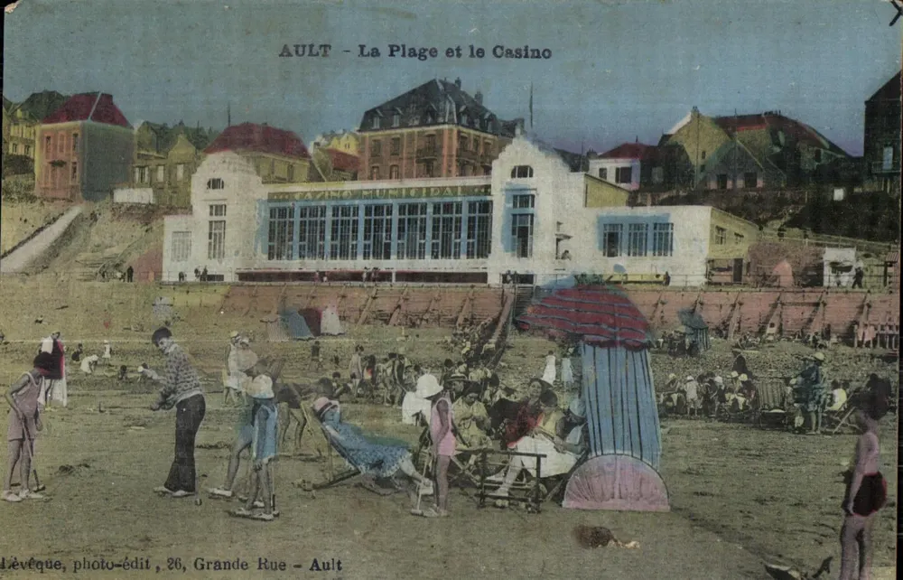 AULT - A Praia e o Casino — Editor Lévêque, fotografia-editada, 26, Grande Rue - Ault - Frente