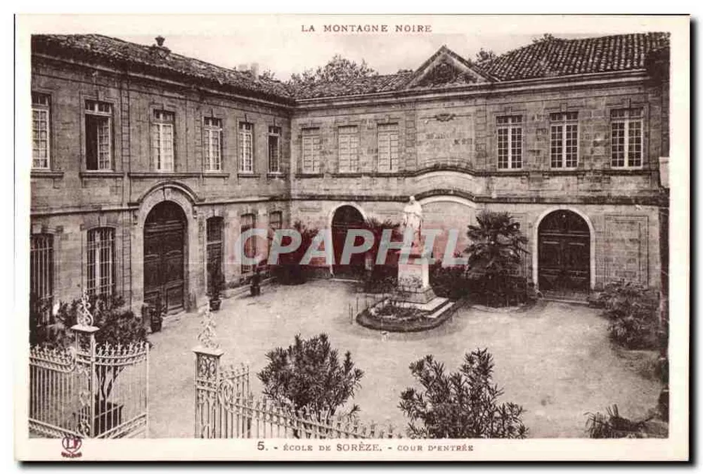 Schwarze Berg — Schule von Sorèze — Eingangshof — Phototypie Labondièrèzes, Toulouse - Vorderseite