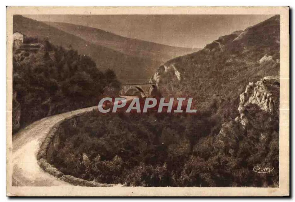Lacaume-les-Bains — Sommerresort auf 850 Metern Höhe — Straße von Viaune — Verleger nicht sichtbar - Vorderseite