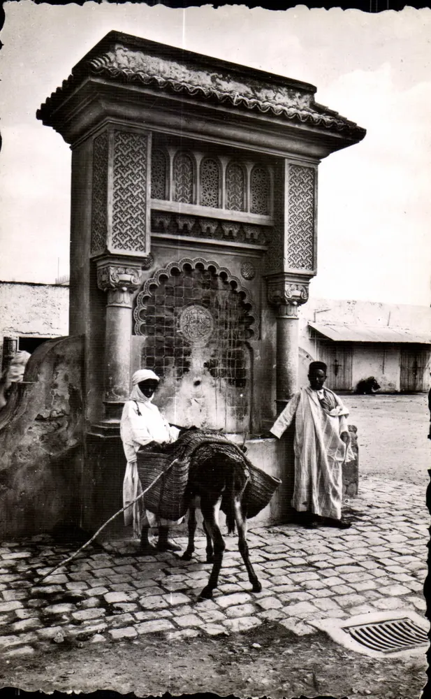 Fontaine — Casablanca — Éd. P. Wain Lanerouse - Frente