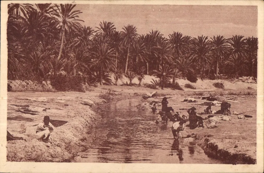 Laveuses à l'Oued de Djara — Gabes — Lévy et Mireaux Réunis, LL - Frente