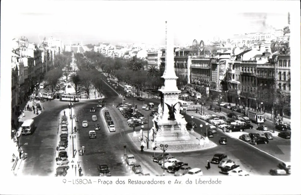 Lissabon — Place des Restaurateurs und Avenue de la Liberté — anonyme Ausgabe - Vorderseite