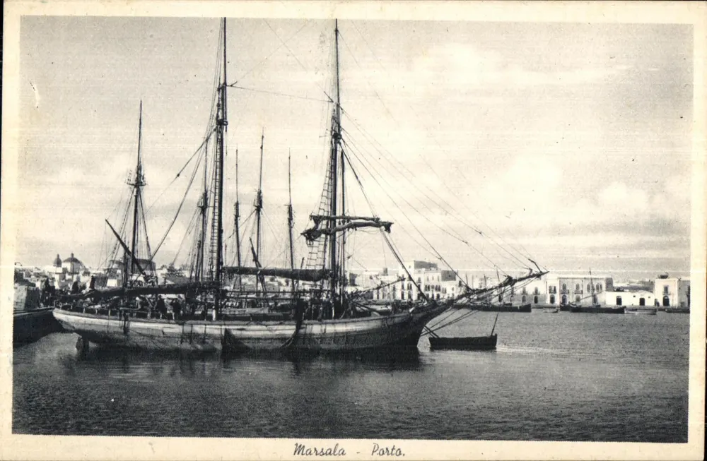Marsala - Porto — Ansicht des Hafens mit einem großen Segelschiff — Verlag A. D. M. - Vorderseite