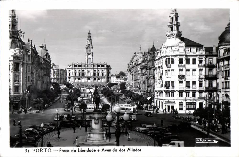 Porto — Praça da Liberdade e Avenida dos Aliados — Dalla Porta - Frente