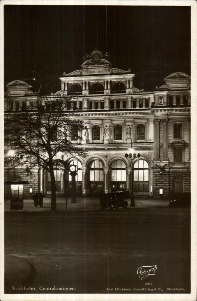 Stockholm. Centralstation — Nachtsicht — Axel Ellassons Konstförlag A.B., Stockholm, Nr. 6012 - Vorderseite