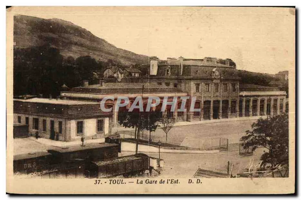 Toul — La Gare de l'Est — D.D. — n°37 - Frente