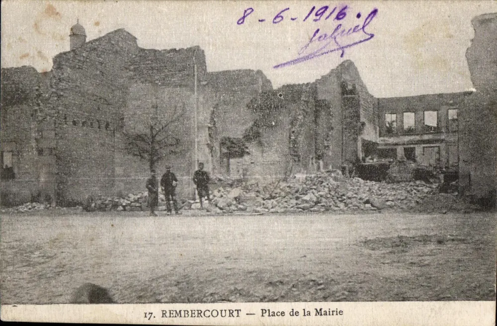 Rembercourt — Place de la Mairie — Ruinen nach 1916 - Vorderseite
