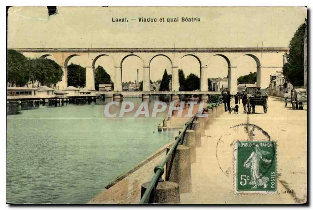 Laval — Viaduto e margem Béatrix — editor não visível - Frente