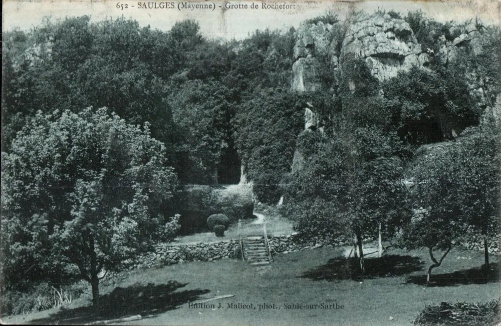 Saulges (Mayenne) - Gruta de Rochefort — Edição J. Malicot, fot. Sablé-sur-Sarthe - Frente