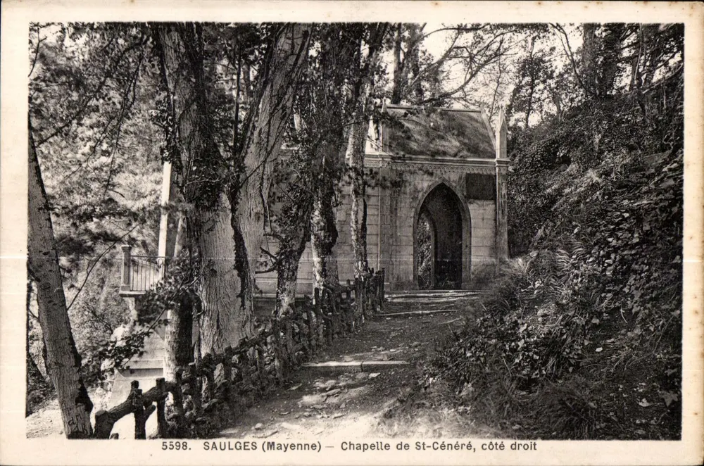 Saulges (Mayenne) — Kapelle St-Cénéré, rechte Seite — Verlag Dolbeau, Nr. 5598 - Vorderseite