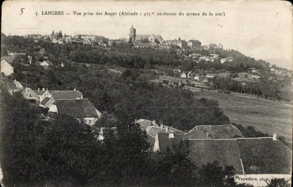Langres — Ansicht vom Auges (Höhe: 475 m über dem Meeresspiegel) — Veyssière, phot. - Vorderseite