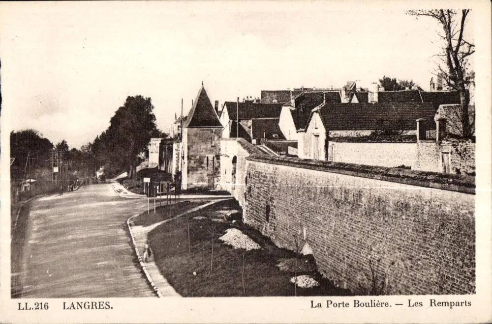 Langres — La Porte Boulière — Die Mauern — LL.216 - Vorderseite