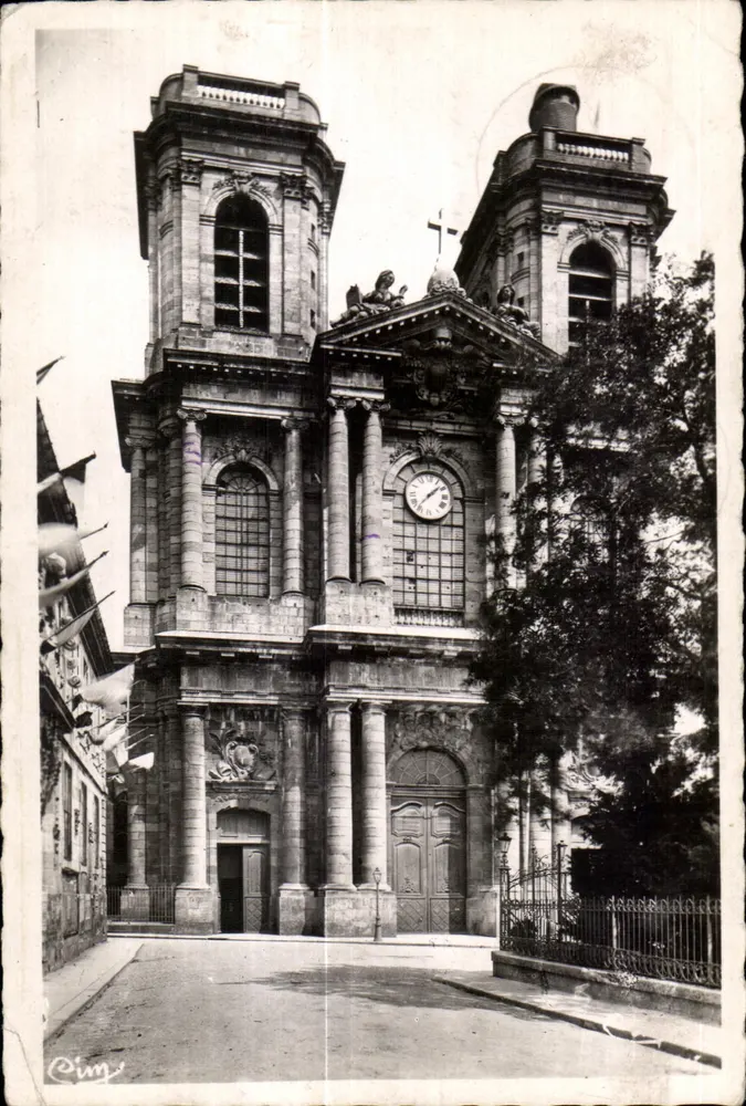 Langres (Haute-Marne) — Catedral de São Mammès — editor 'Corner Photo Macchi' - Frente