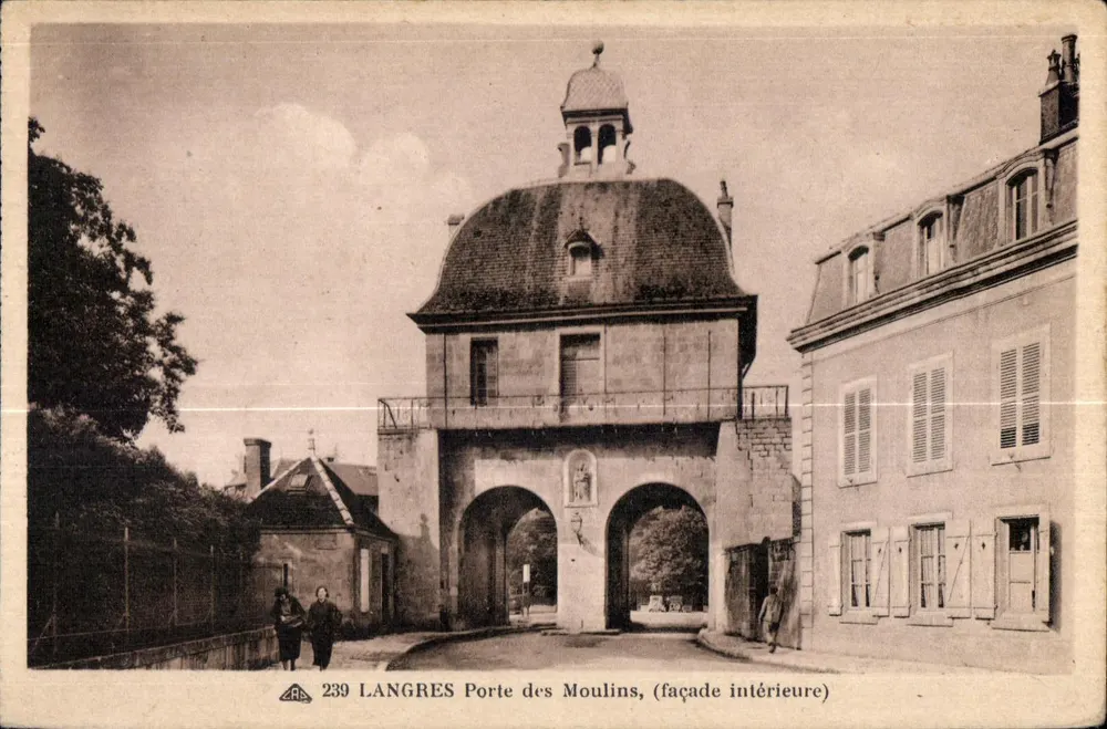 Langres - Porta dos Moulin, (fachada interna) — n° 239 - Frente