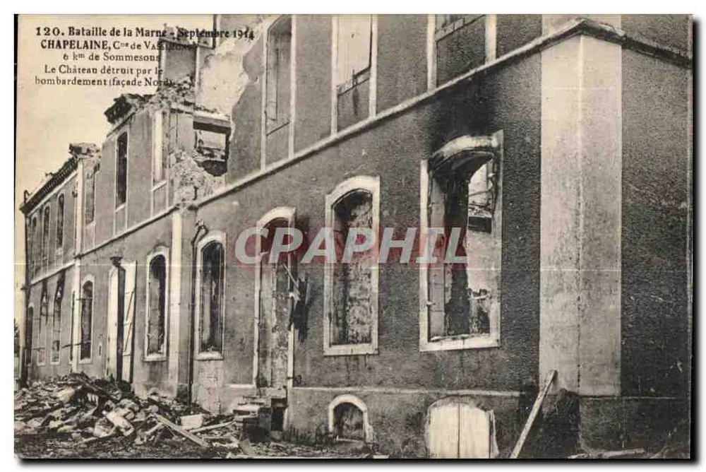 Chapelaïne — Zerstörtes Schloss (Nordfassade) — September 1944 - Vorderseite
