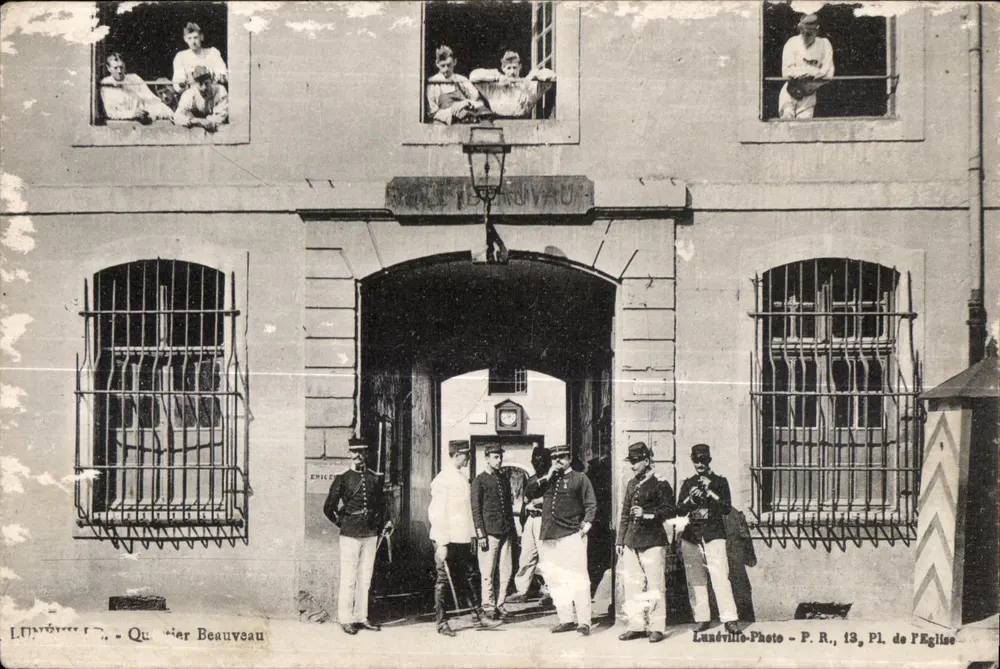 Lunéville - Viertel Beauveau — Gefängnis — Lunéville-Photo, P.R., 13, Pl. de l'Église - Vorderseite