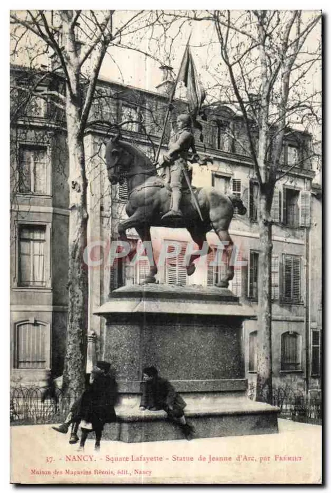 NANCY - Praça Lafayette - Estátua de Joana d'Arc, por Frémiet - Frente
