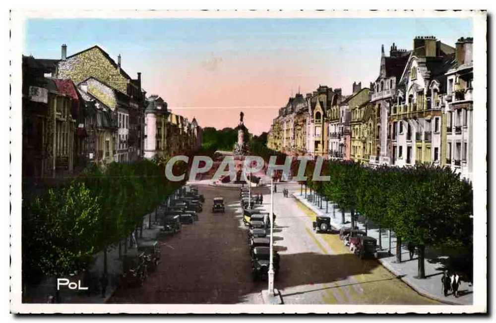 Place de la République — vista panorâmica — PoL - Frente