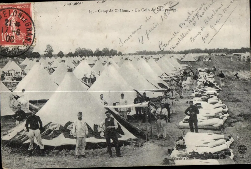 Camp von Châlons — Ein Eckbereich des Lagers — Militär-Buchhandlung geöffnet, Nr. 65 - Vorderseite