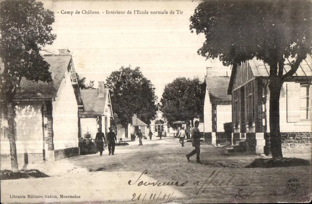 Camp von Châlons — Innenansicht der Normalen Schießschule — Militär-Buchhandlung Guérin, Mourmelon - Vorderseite