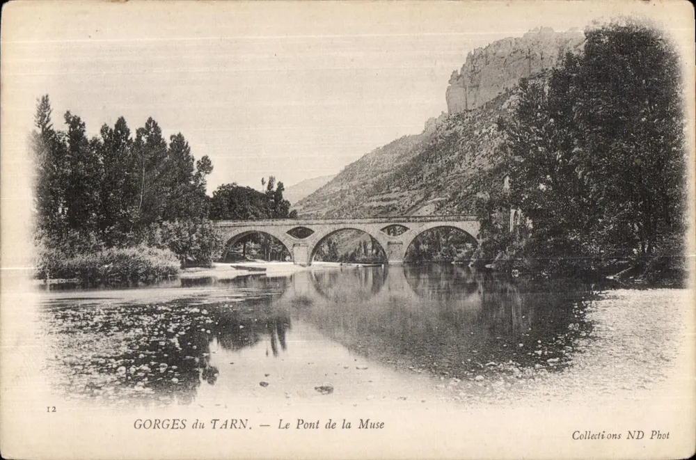 Gorges du Tarn — De Brug van de Muse — Collecties ND Fot - Voorkant