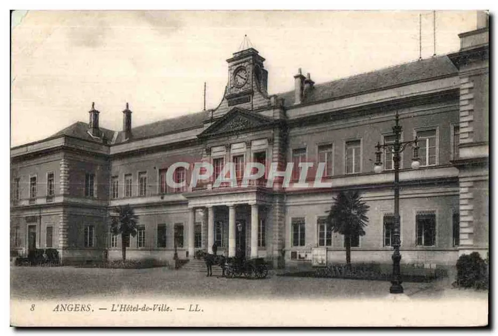 Angers — O Hôtel-de-Ville — LL. n°8 - Frente