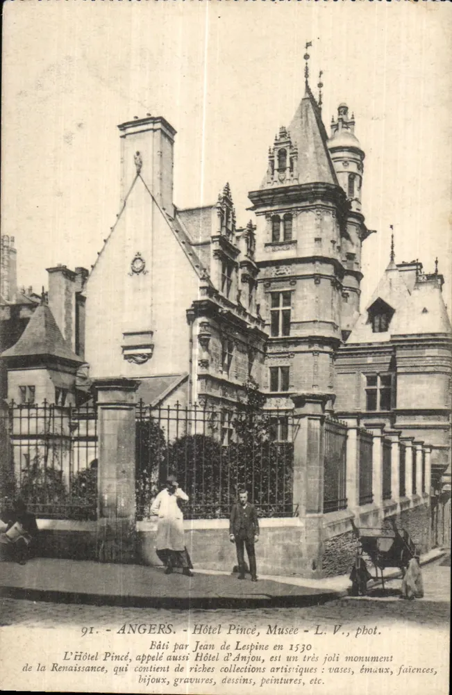 Hotel Pincé, Angers — Hotel da Renascença, museu — L.V., fot. - Frente