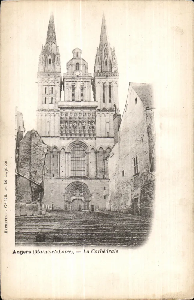 Angers (Maine-et-Loire) — Ansicht der Kathedrale — Hachette et Cie, photo - Vorderseite